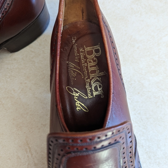 Barker's of Earls Barton England - Picture 3 of 9